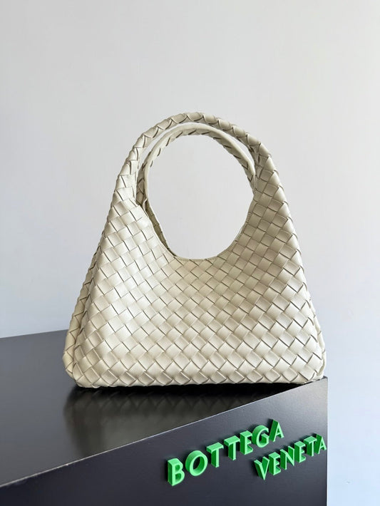 new-luxury-designer-bags-nm10550
