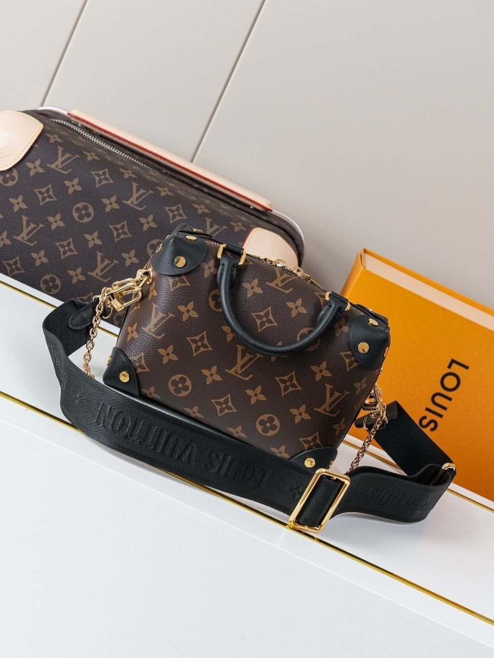 Dragons Bags ln Luxury Bag --81827