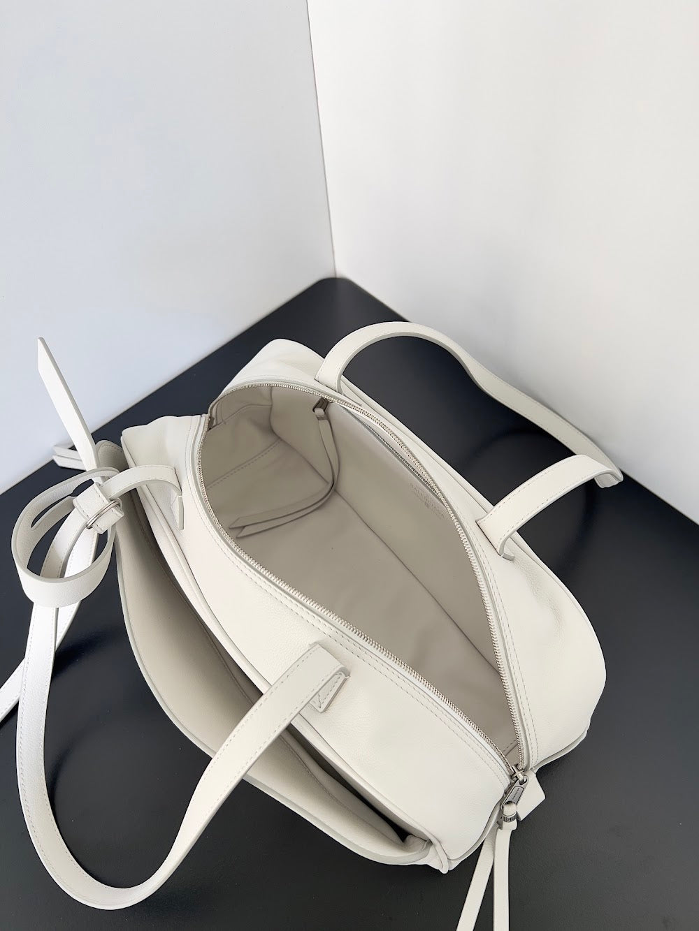 Dragons Bags Balenciaga Luxury Bag --110999