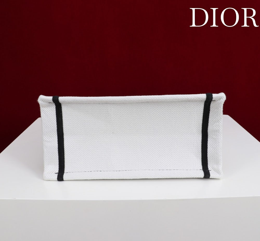 Dragons BagsDiorn Luxury Bag --116161