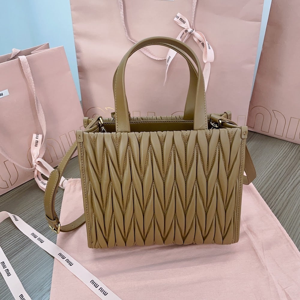 Dragons Bags Miun Miun Luxury Bag --122943