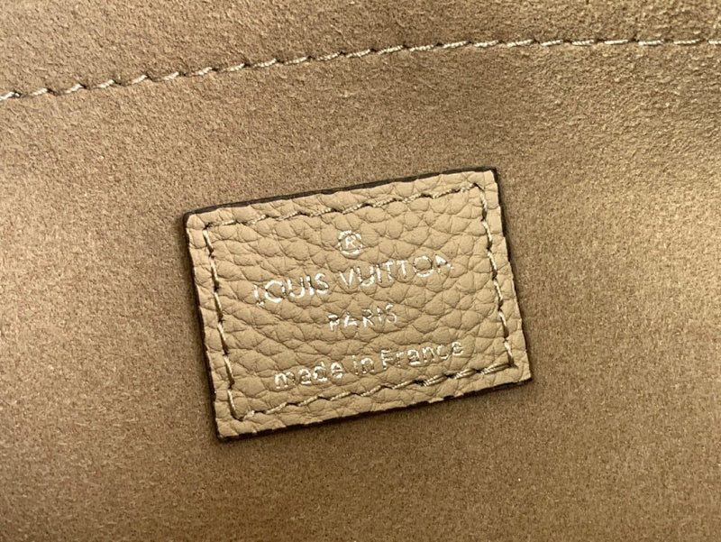 Dragons Bags ln Luxury Bag --68579