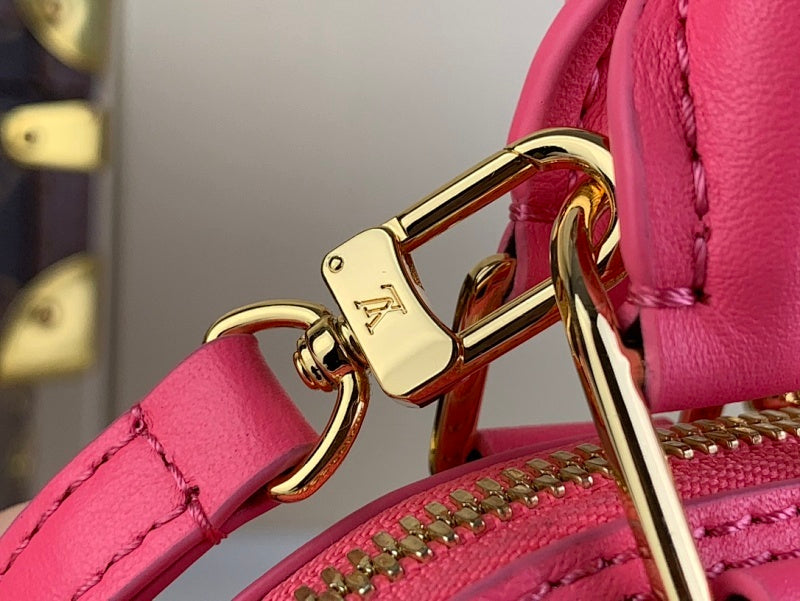 Dragons Bags ln Luxury Bag --61784