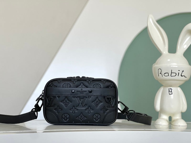 Dragons Bags ln Luxury Bag --71709