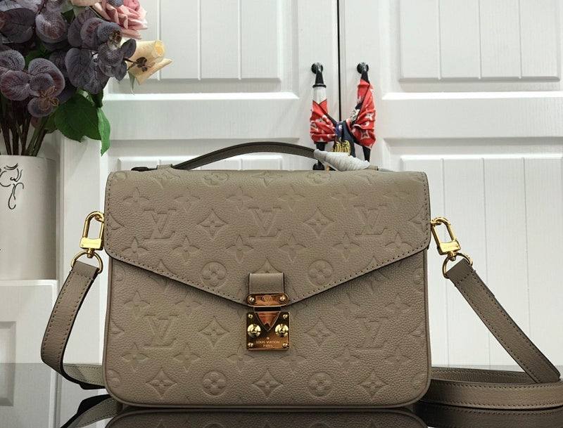 Dragons Bags ln Luxury Bag --59621