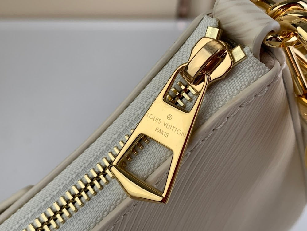 Dragons Bags ln Luxury Bag --68545