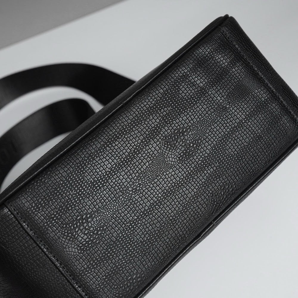 Dragons Bags ln Luxury Bag --71496
