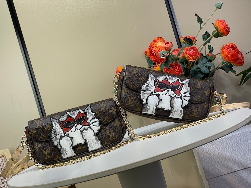 Dragons Bags ln Luxury Bag --95570