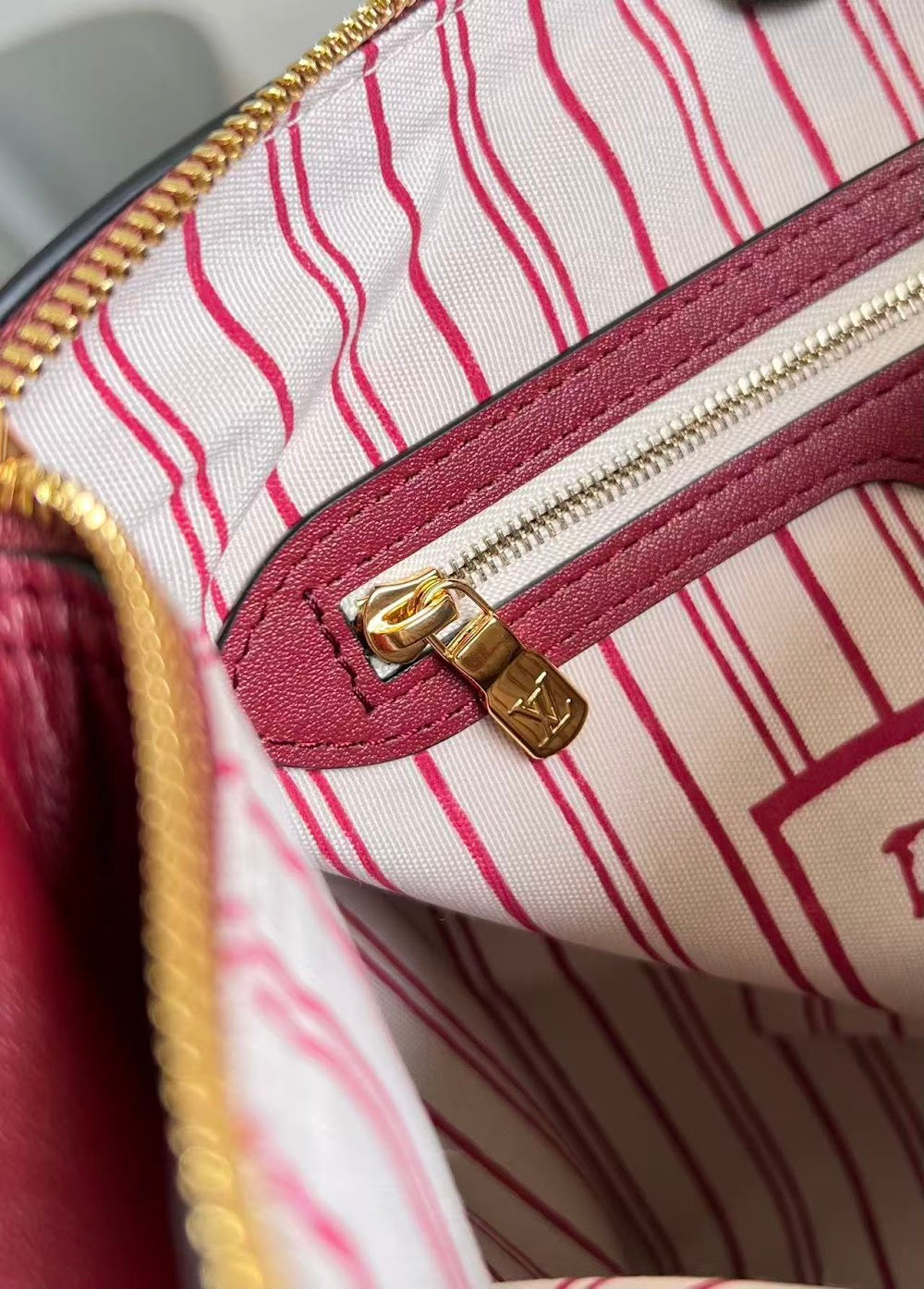 Dragons Bags ln Luxury Bag --97475