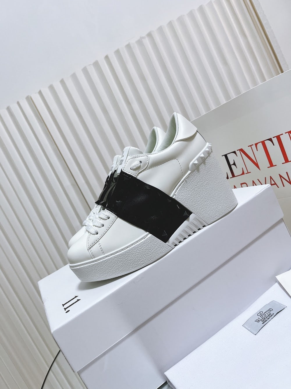 Dragons Bags Valentino Luxury Shoes --52561