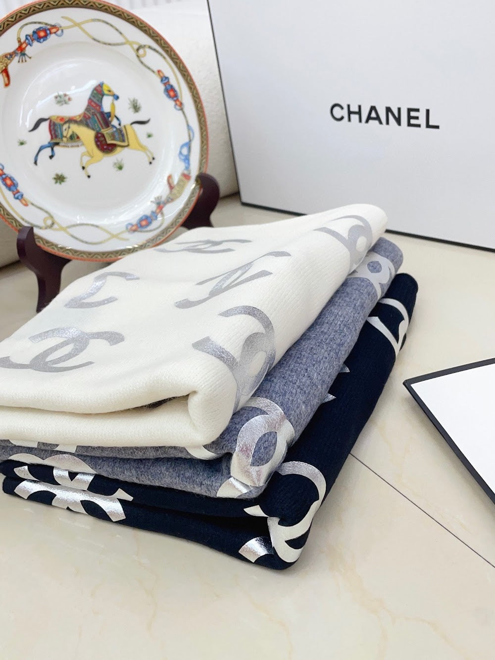 Dragons Bags Premium Designer Scarf --98873