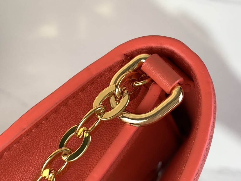 Dragons Bags ln Luxury Bag --69736