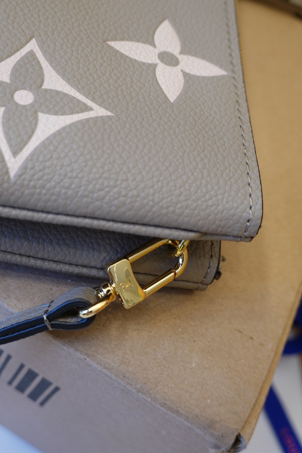 Dragons Bags ln Luxury Bag --60051