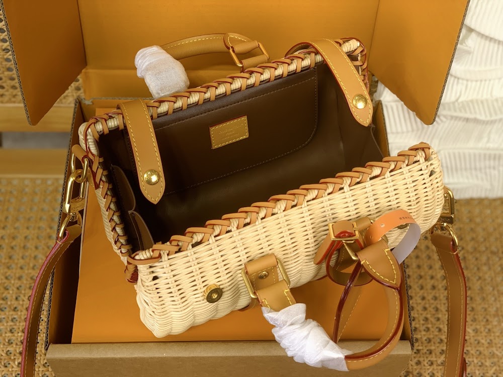 Dragons Bags ln Luxury Bag --58570