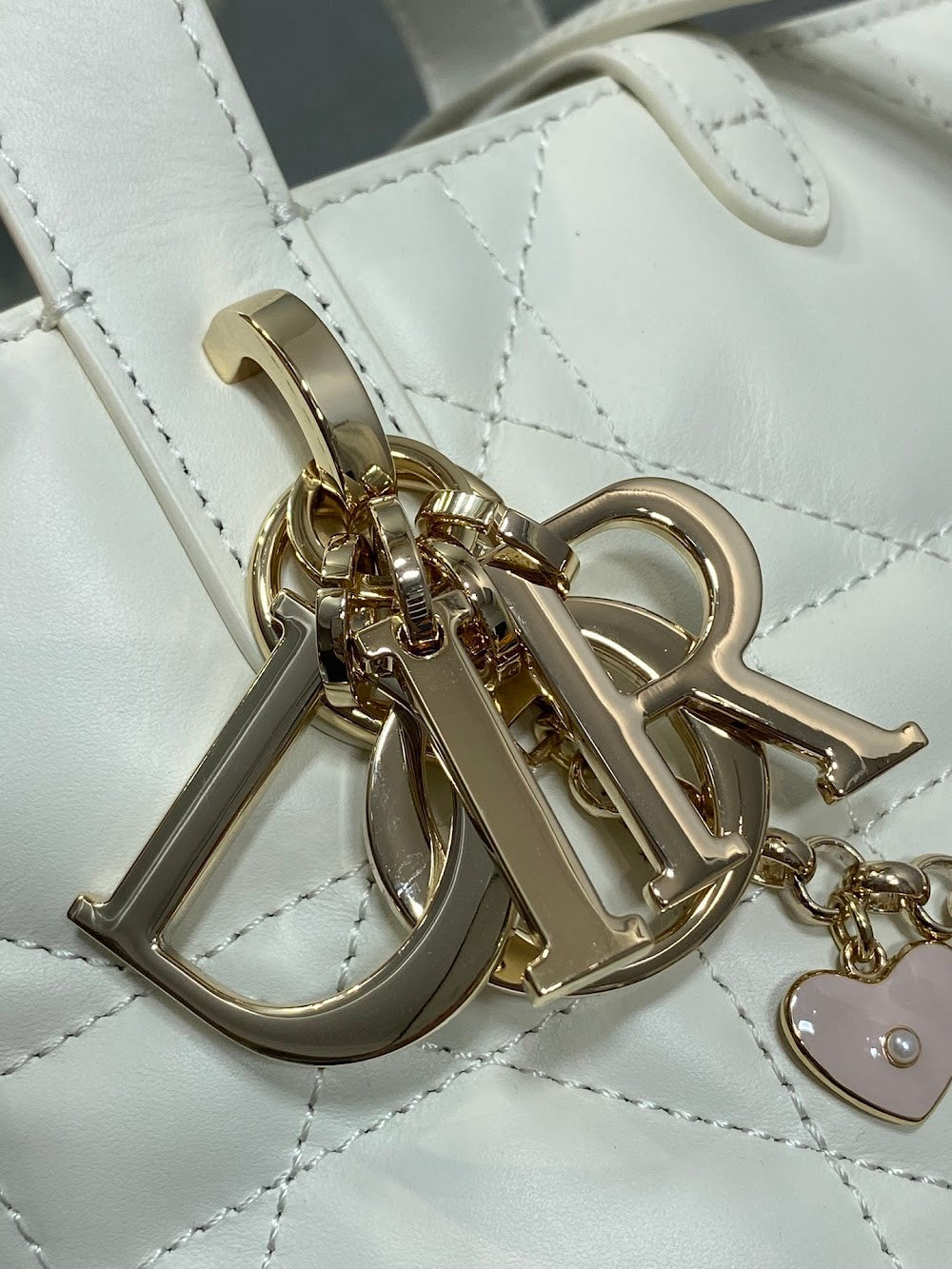 new-designer-premium-bags-nm16760
