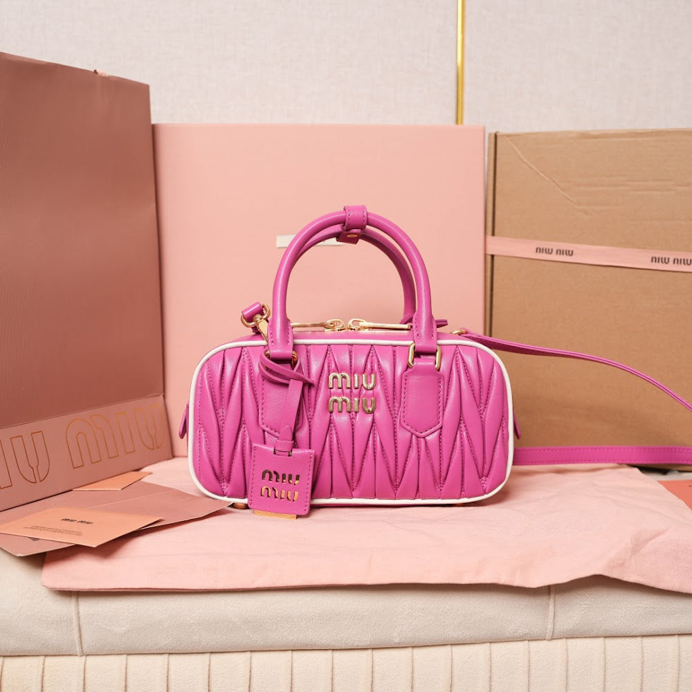 Dragons Bags Miun Miun Luxury Bag --123567