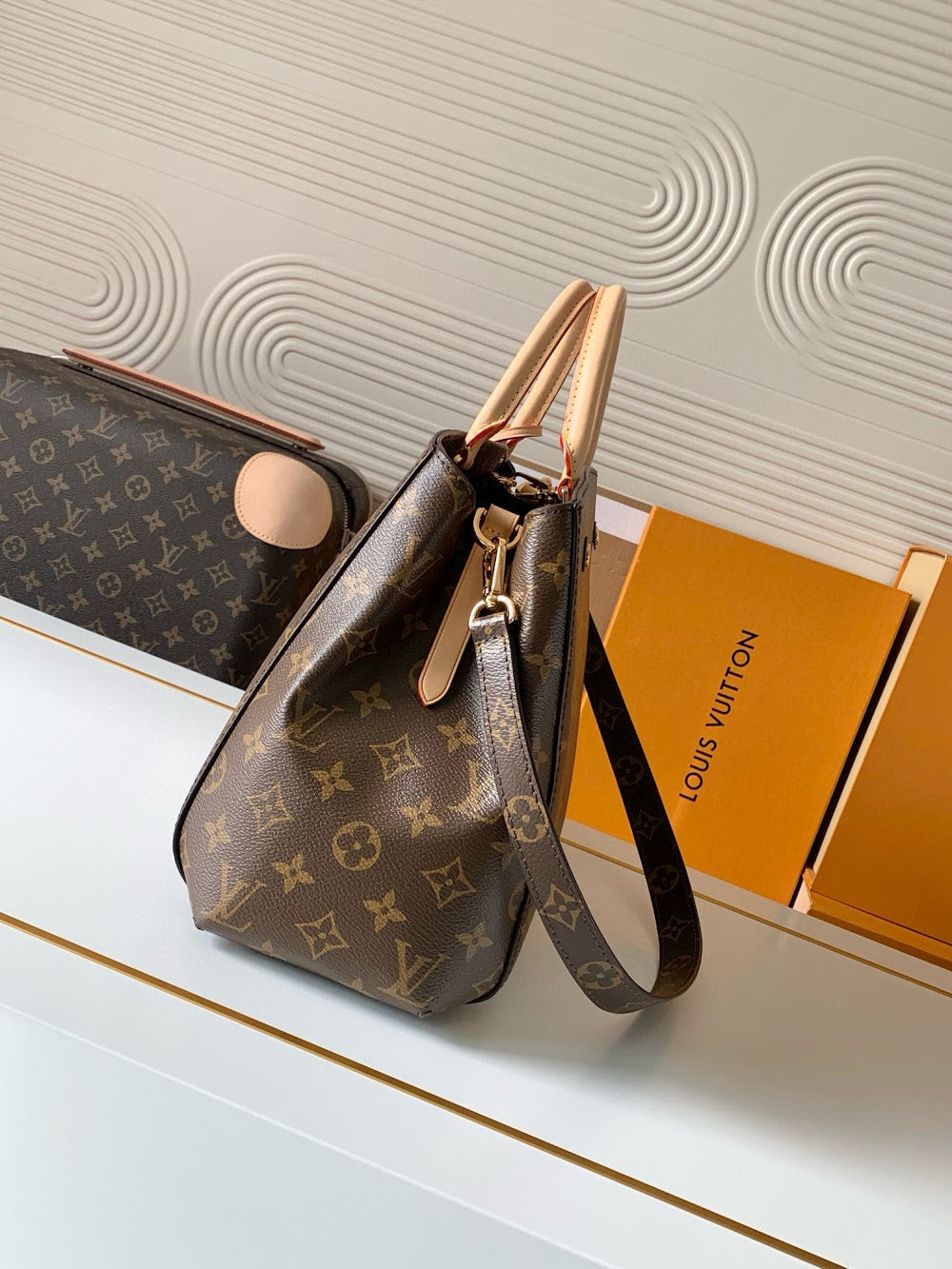 Dragons Bags ln Luxury Bag --81579