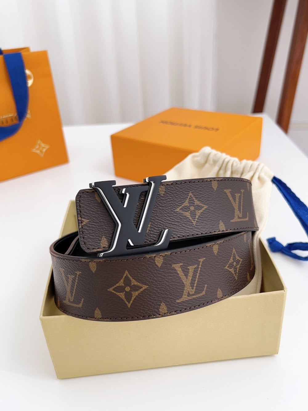 Dragons Bags ln Luxury Belt --110142