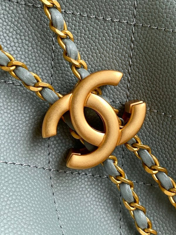new-luxury-designer-bags-nm9816