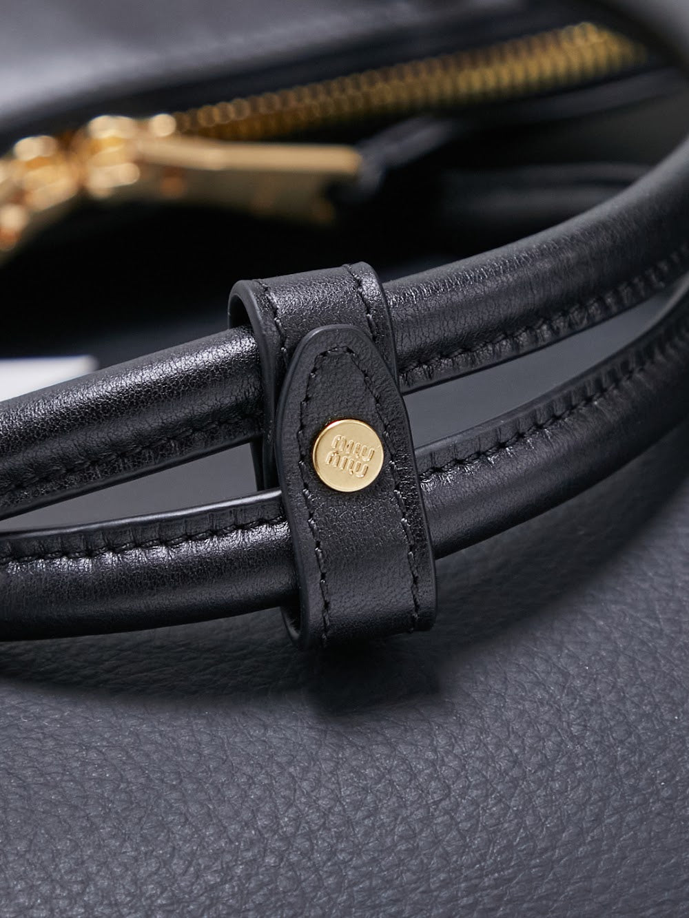 Dragons Bags Miun Miun Luxury Bag --123106