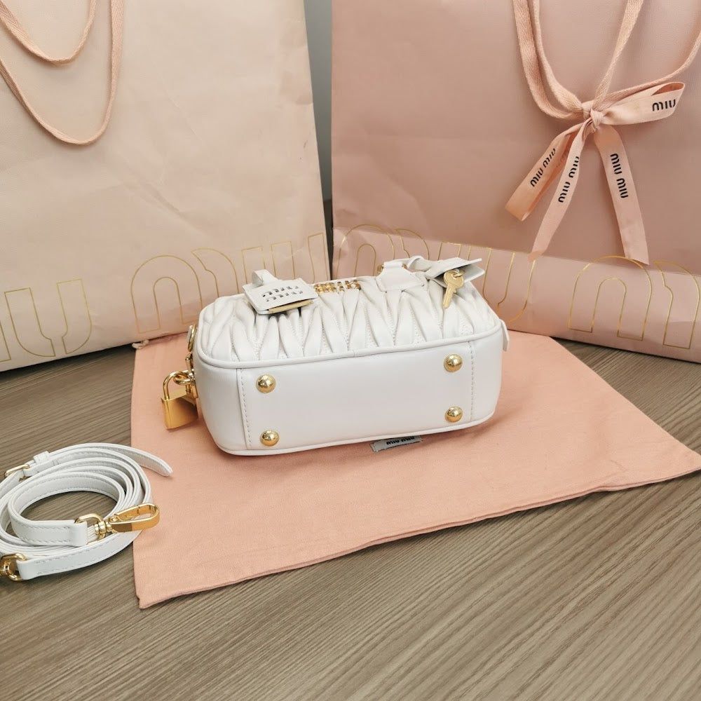 Dragons Bags Miun Miun Luxury Bag --122310