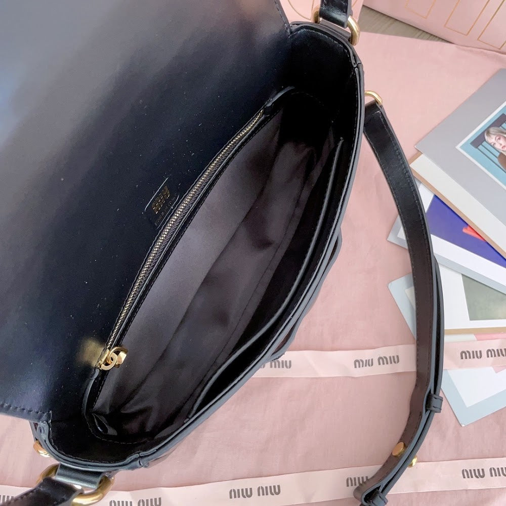Dragons Bags Miun Miun Luxury Bag --122593