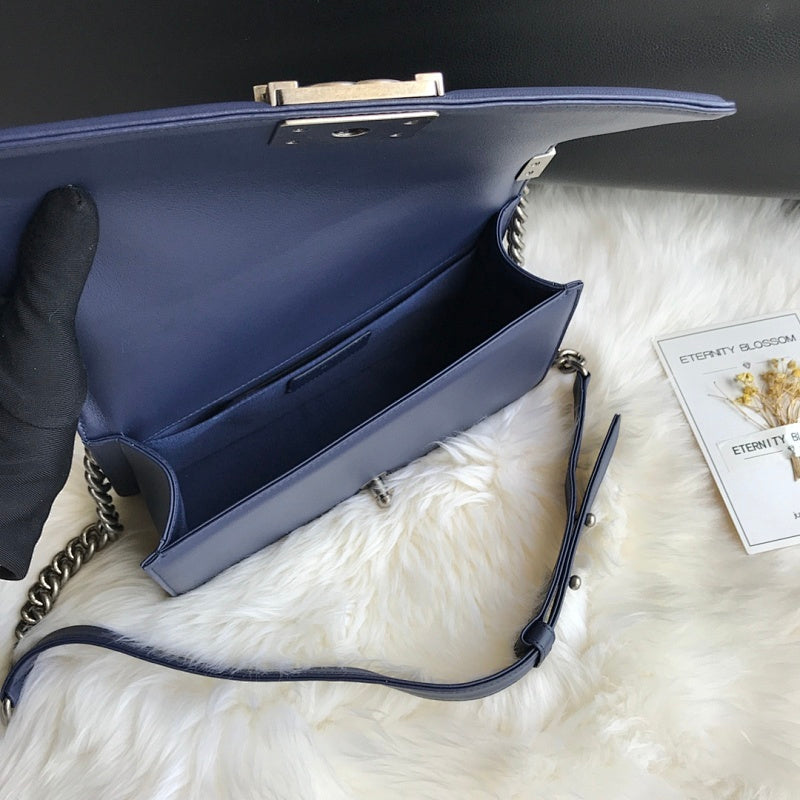 new-designer-premium-bags-nm9286
