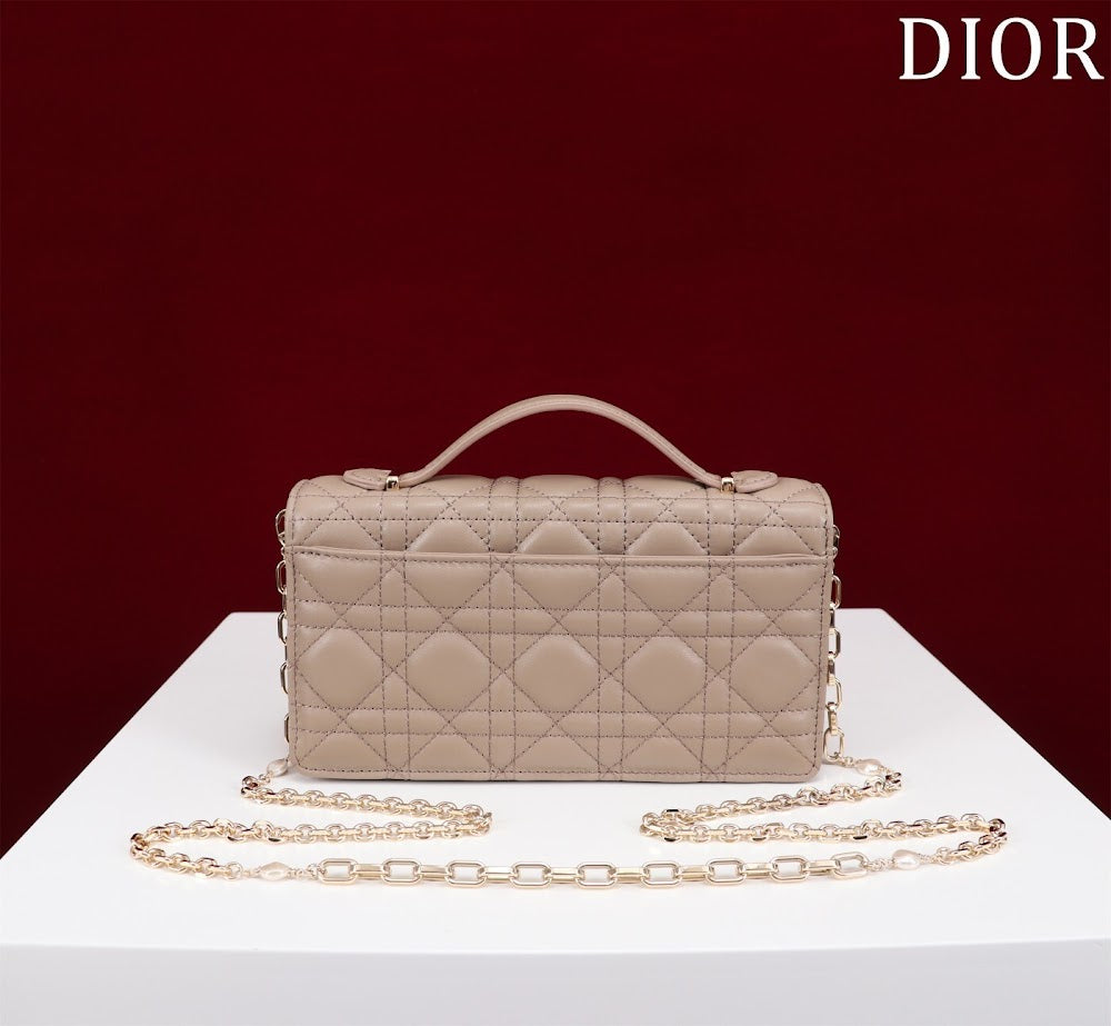 Dragons BagsDiorn Luxury Bag --116242
