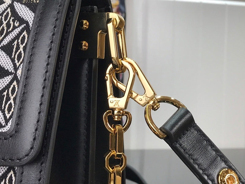 Dragons Bags ln Luxury Bag --59335