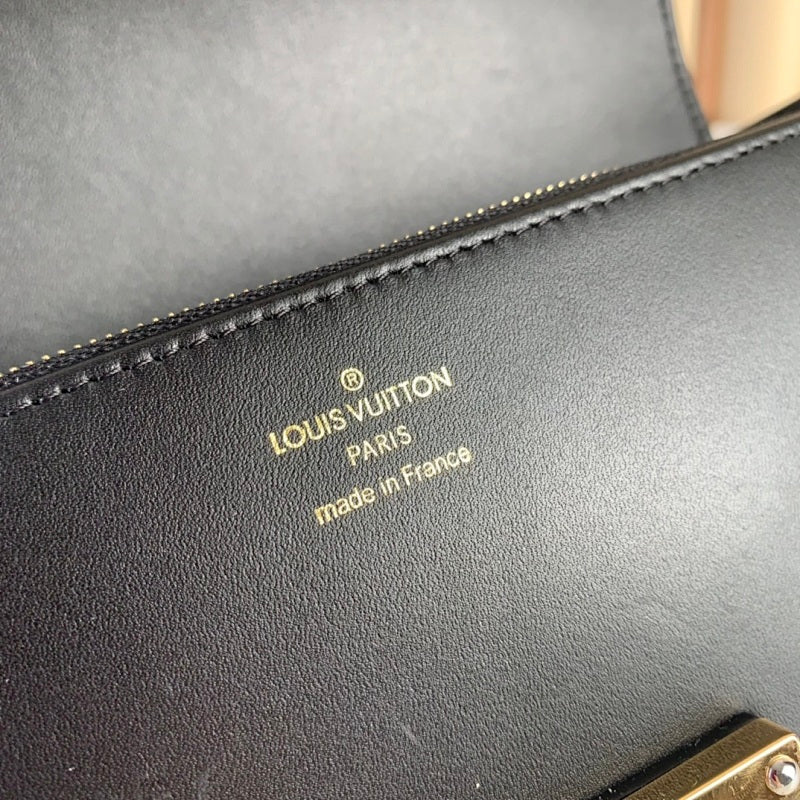 Dragons Bags ln Luxury Bag --60830