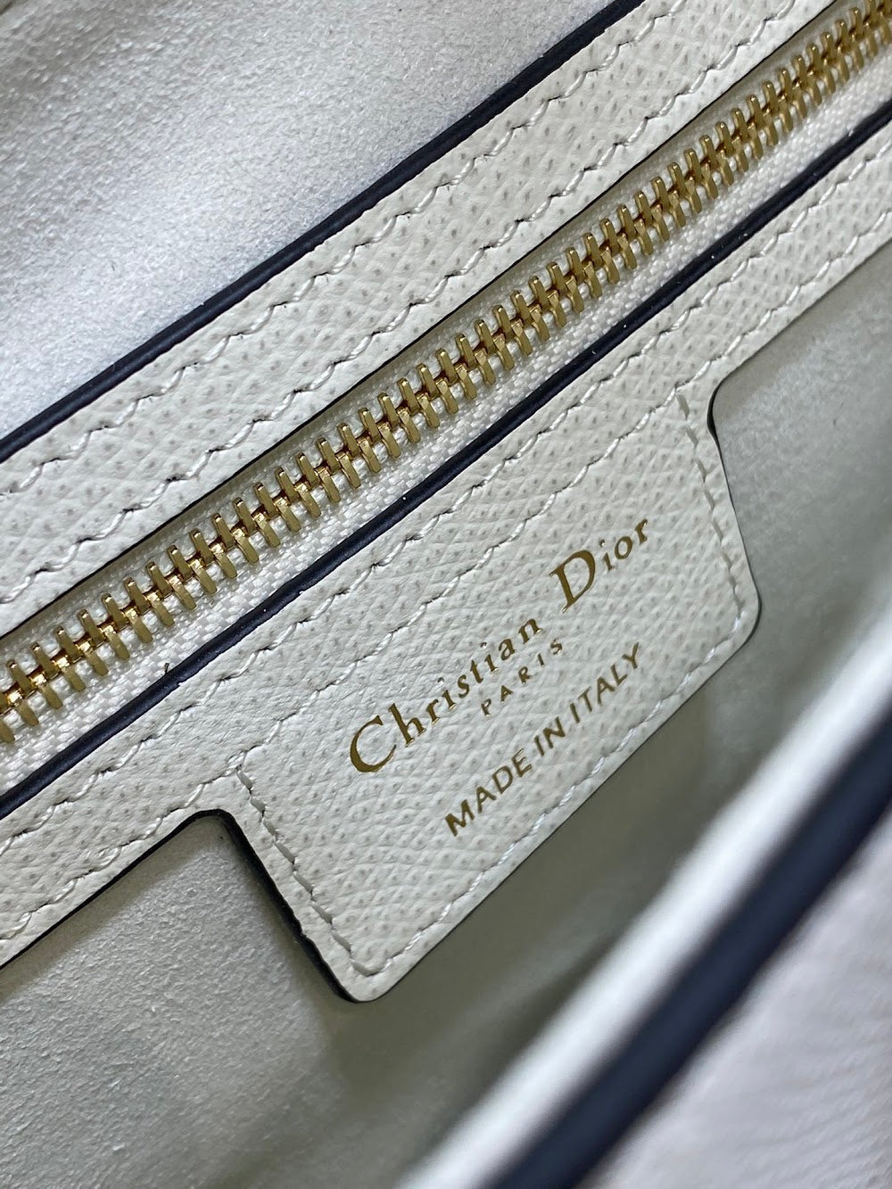 Dragons BagsDiorn Luxury Bag --114995