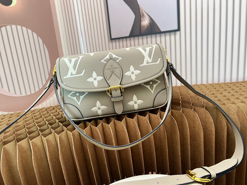 Dragons Bags ln Luxury Bag --81405
