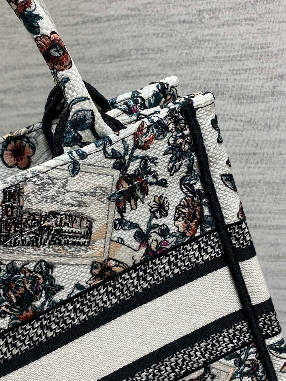 Dragons BagsDiorn Luxury Bag --115453