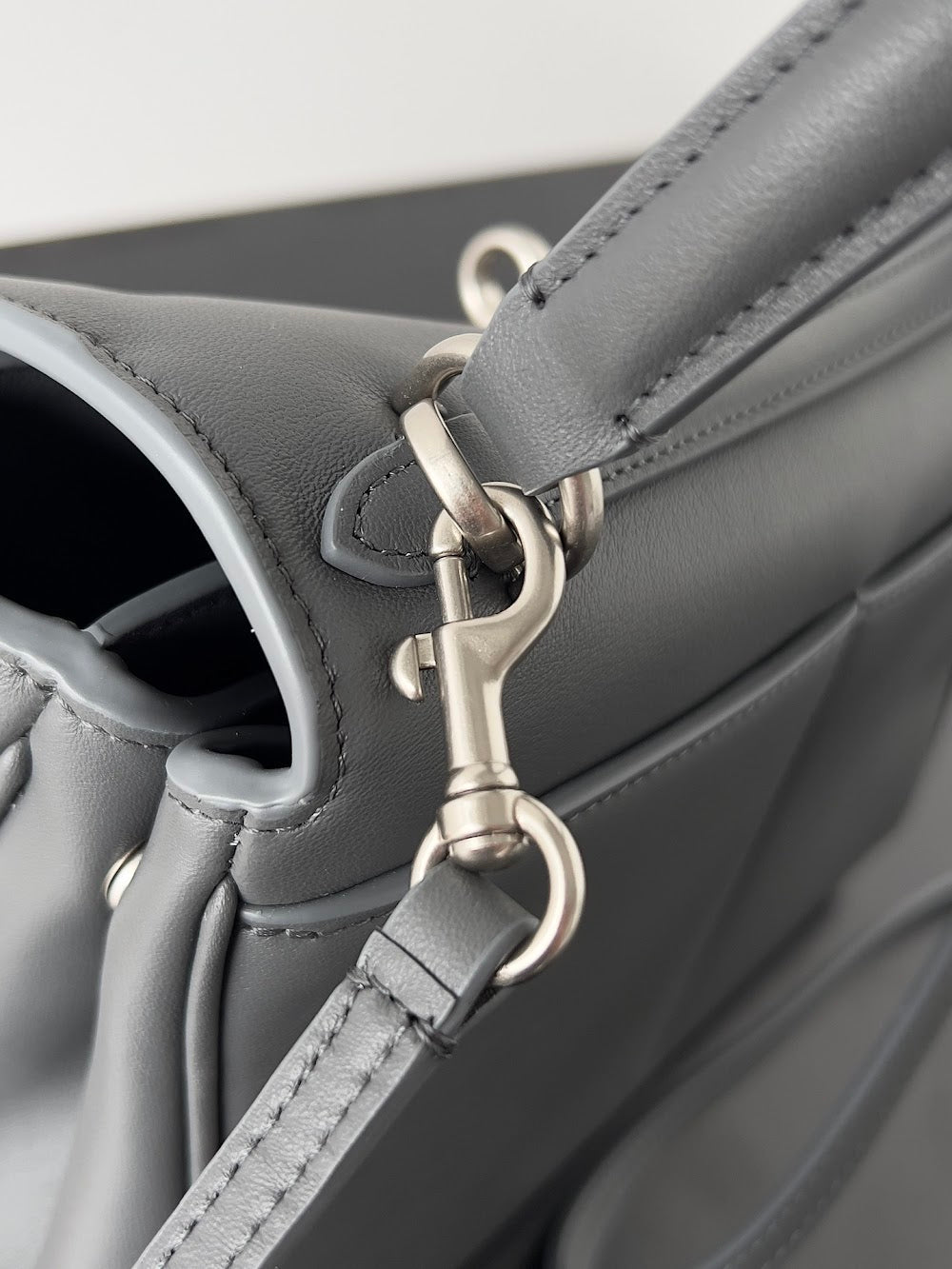 Dragons Bags Balenciaga Luxury Bag --110575