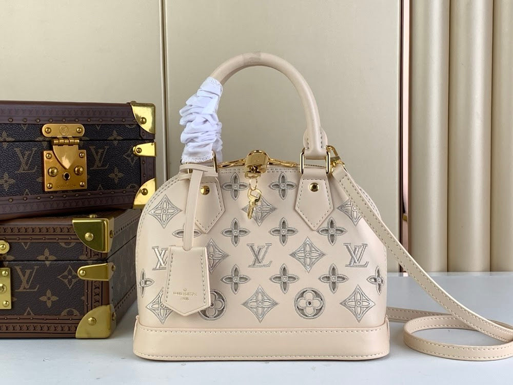 Dragons Bags ln Luxury Bag --61785