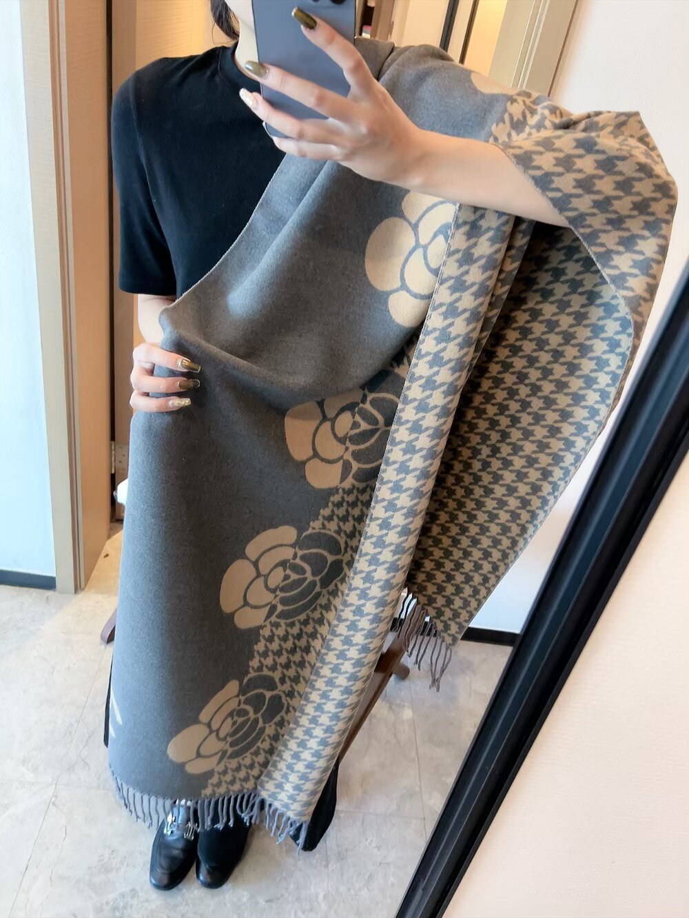 Dragons Bags Premium Designer Scarf --99401