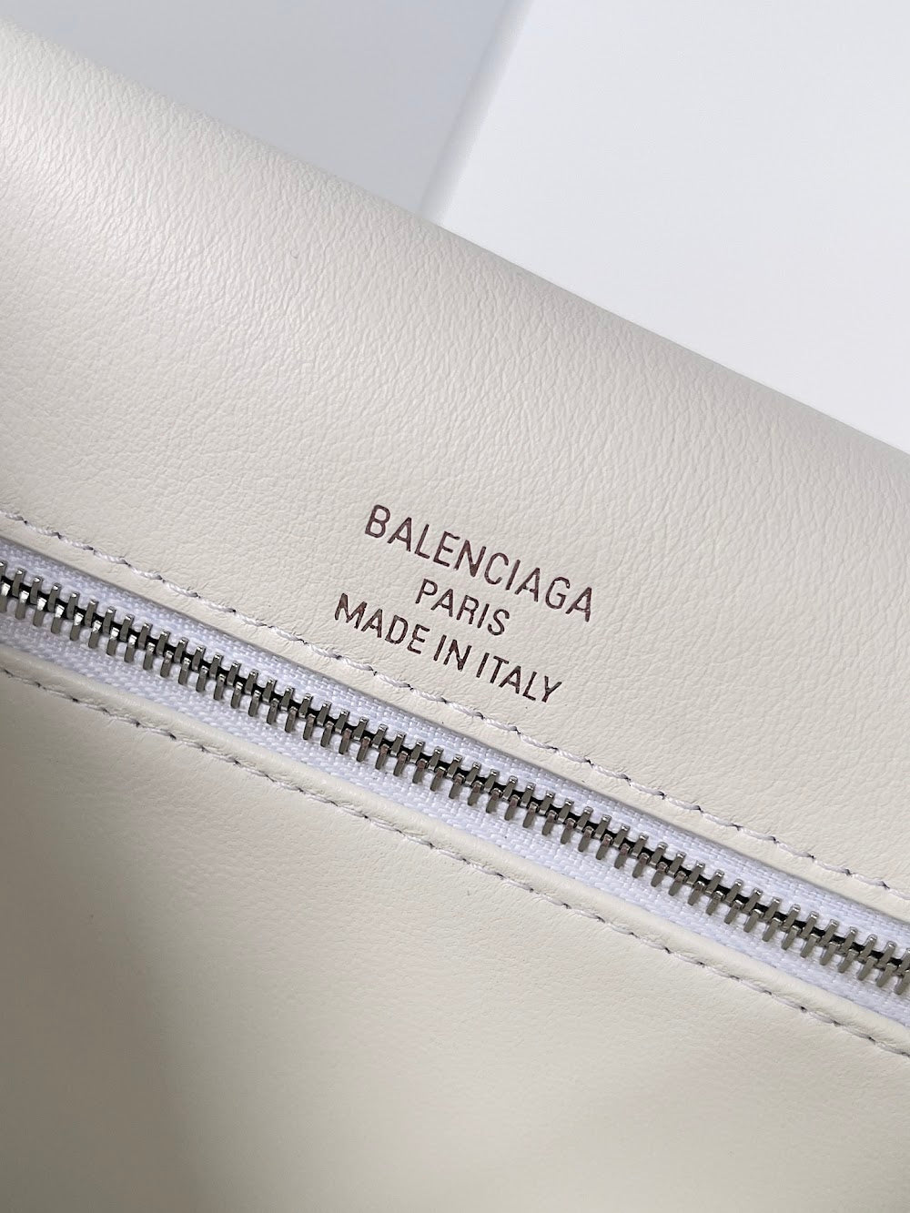 Dragons Bags Balenciaga Luxury Bag --111573