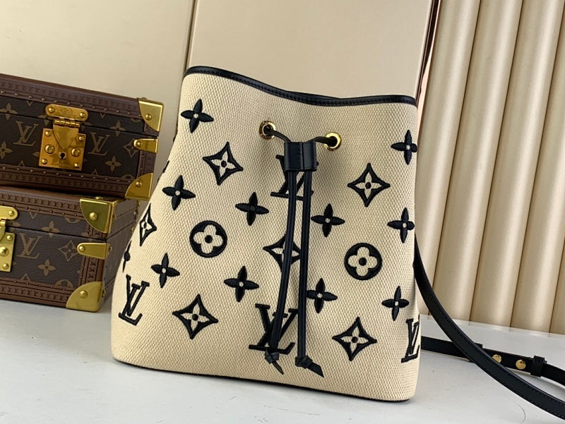 Dragons Bags ln Luxury Bag --68301