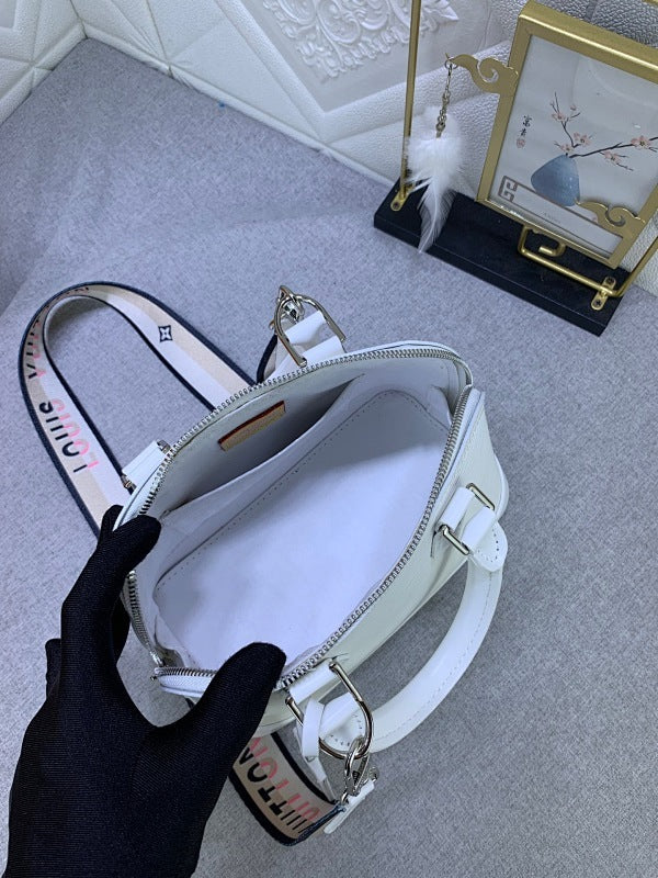 Dragons Bags ln Luxury Bag --78508