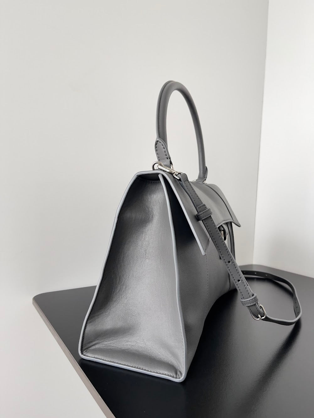 Dragons Bags Balenciaga Luxury Bag --111575