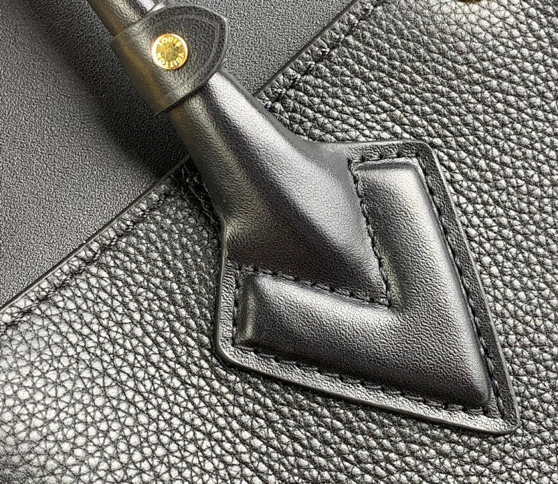 Dragons Bags ln Luxury Bag --68565