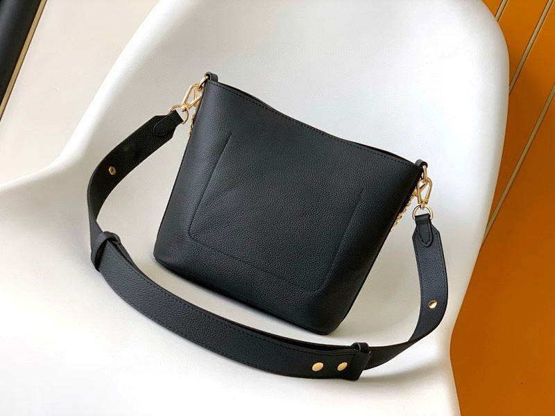 Dragons Bags ln Luxury Bag --81709
