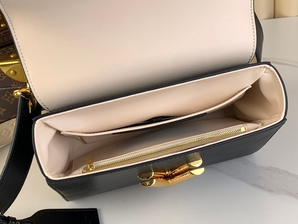 Dragons Bags ln Luxury Bag --69249