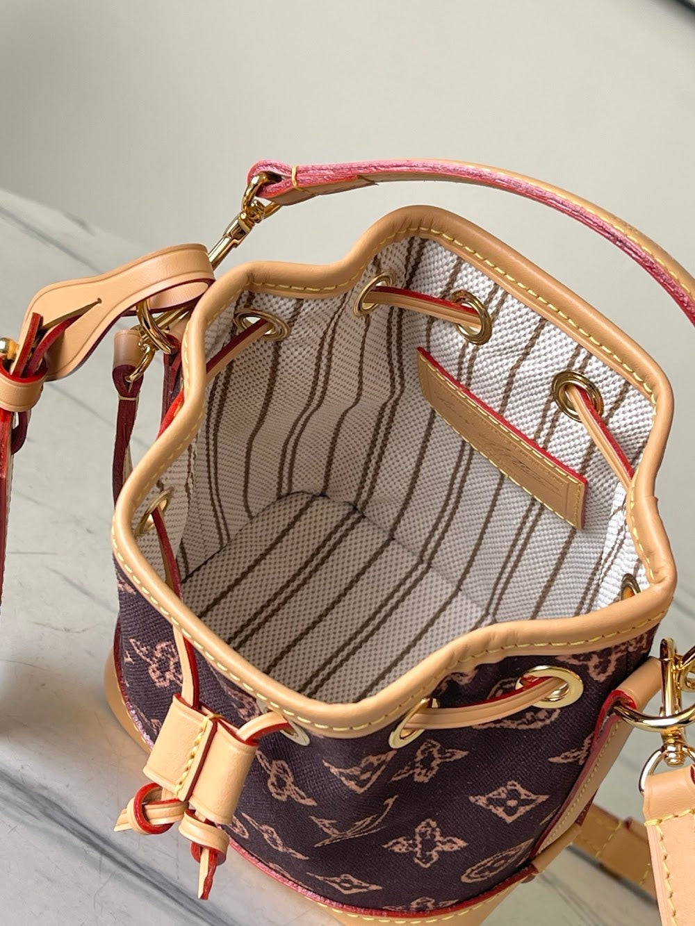 Dragons Bags ln Luxury Bag --96518