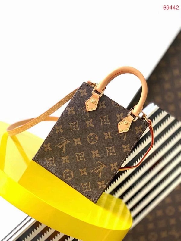 Dragons Bags ln Luxury Bag --56069
