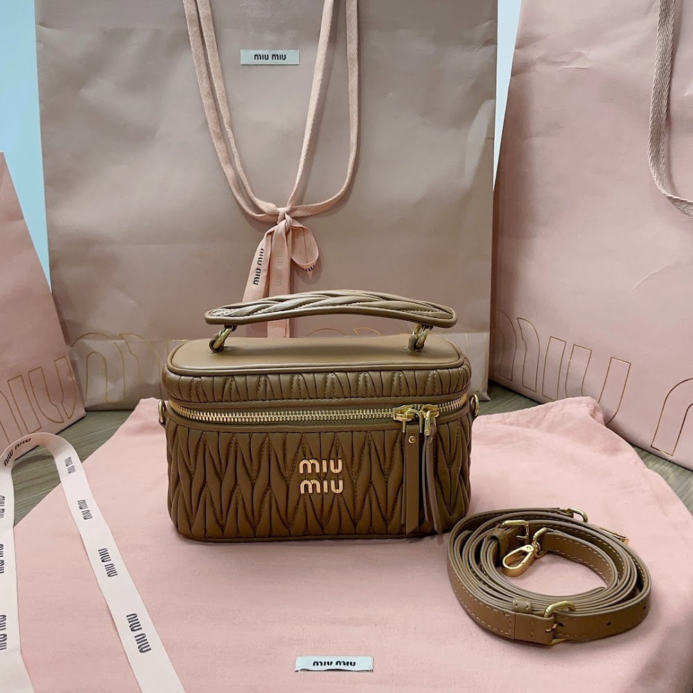 Dragons Bags Miun Miun Luxury Bag --123263