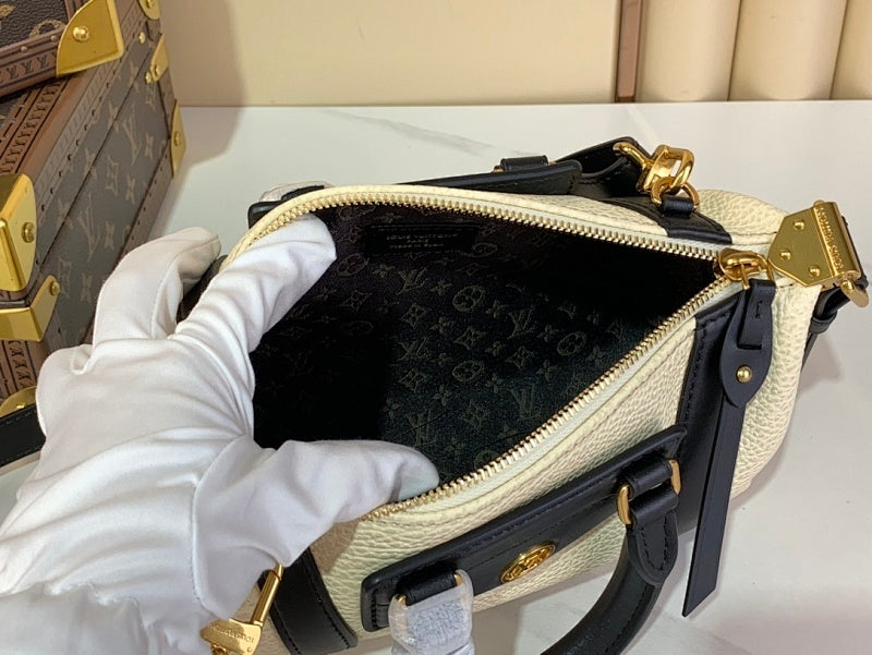 Dragons Bags ln Luxury Bag --69580