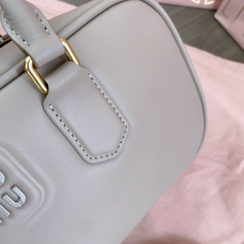 Dragons Bags Miun Miun Luxury Bag --122300