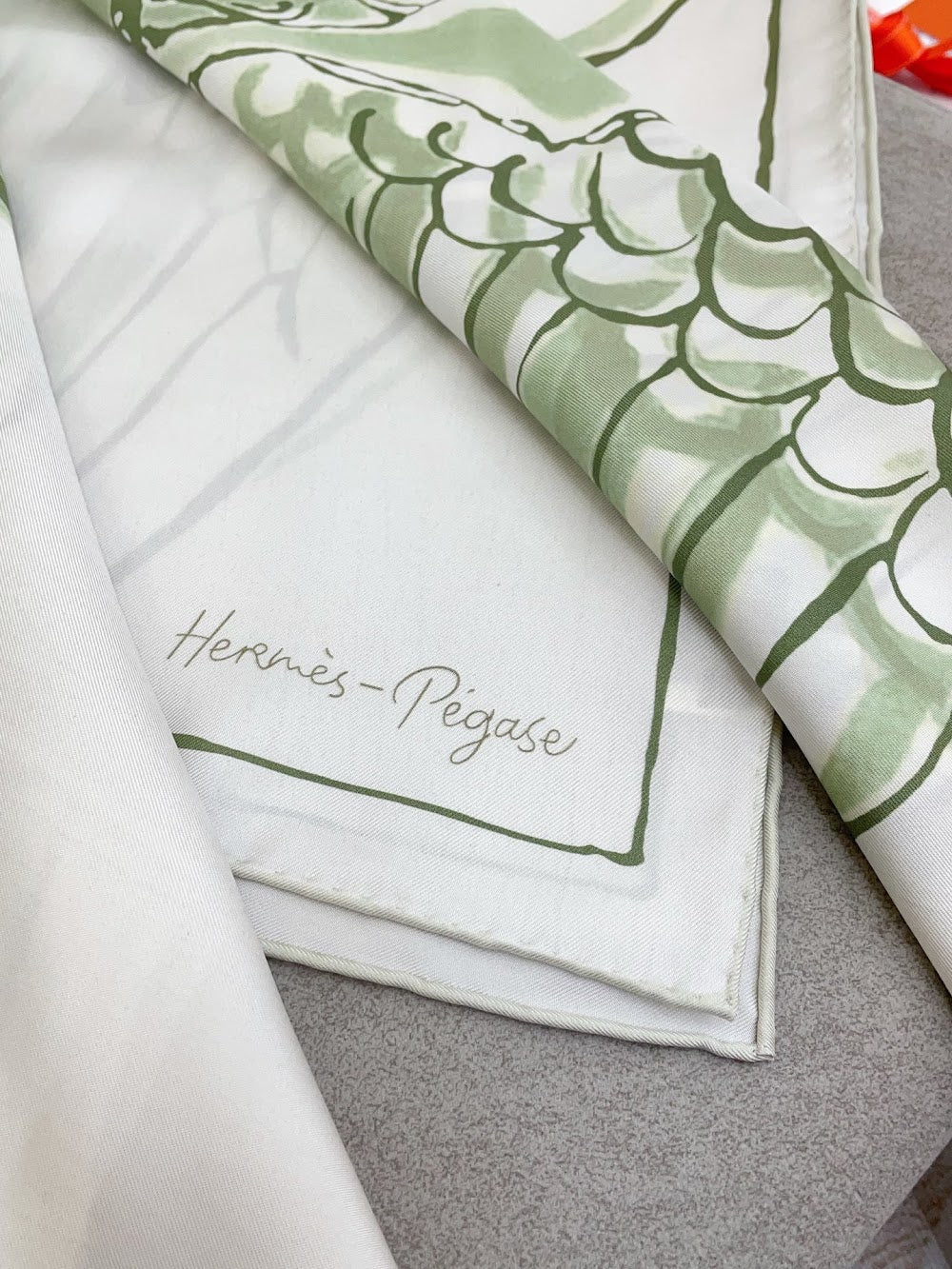 Dragons Bags Premium Designer Scarf --98824