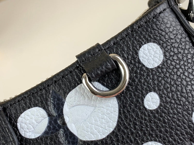 Dragons Bags ln Luxury Bag --67977